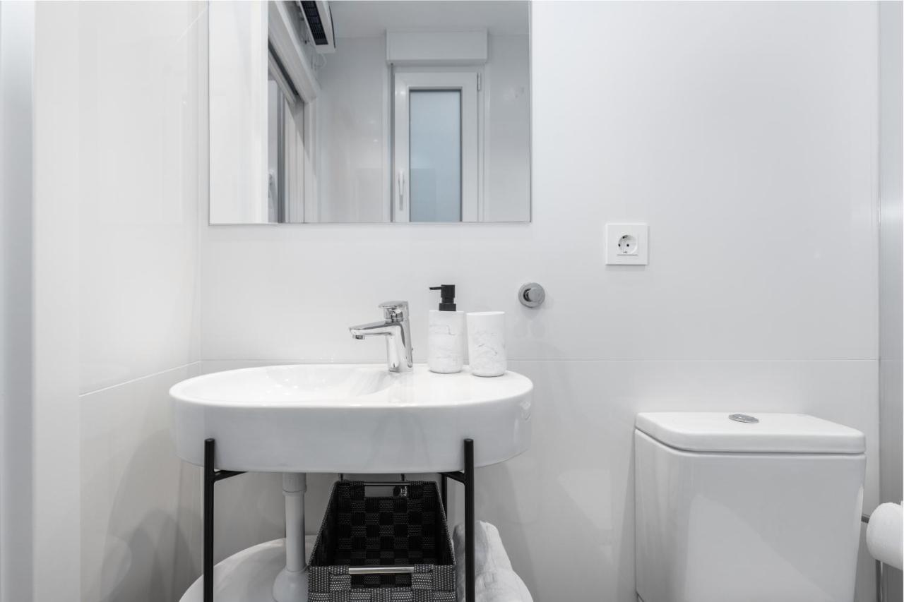 Santa Marina Apartamentuak Zarautz Luaran gambar