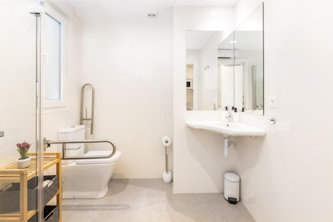 Santa Marina Apartamentuak Zarautz Luaran gambar